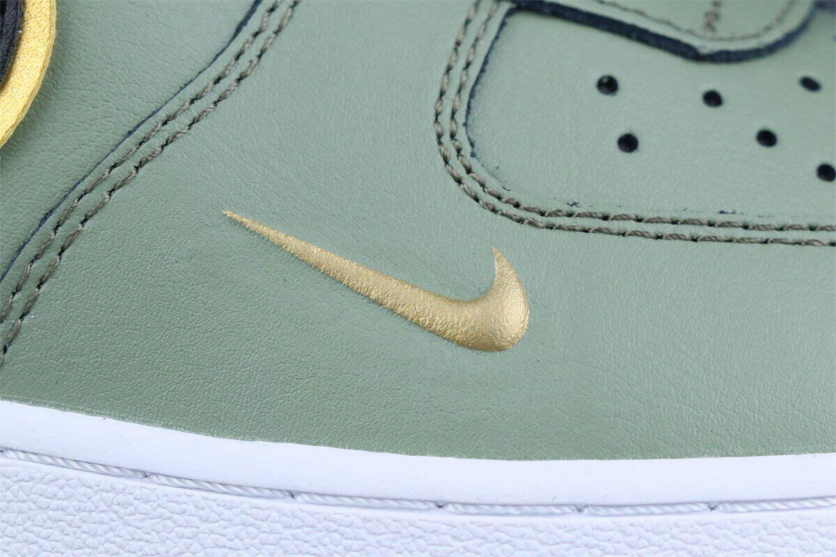 Air Force 1 '07 LV8 'Metallic Swoosh Pack - Oil Green'