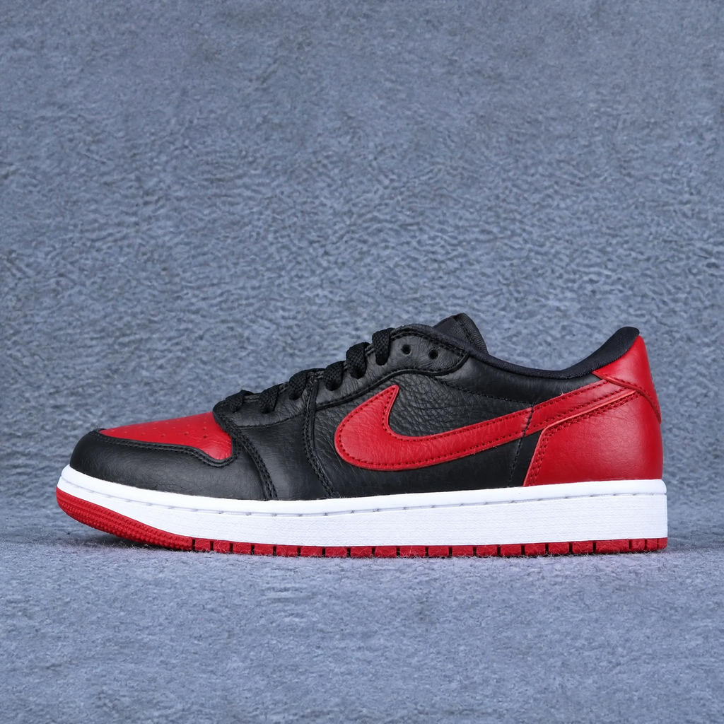 Air Jordan 1 Retro Low OG 'Banned' 2026