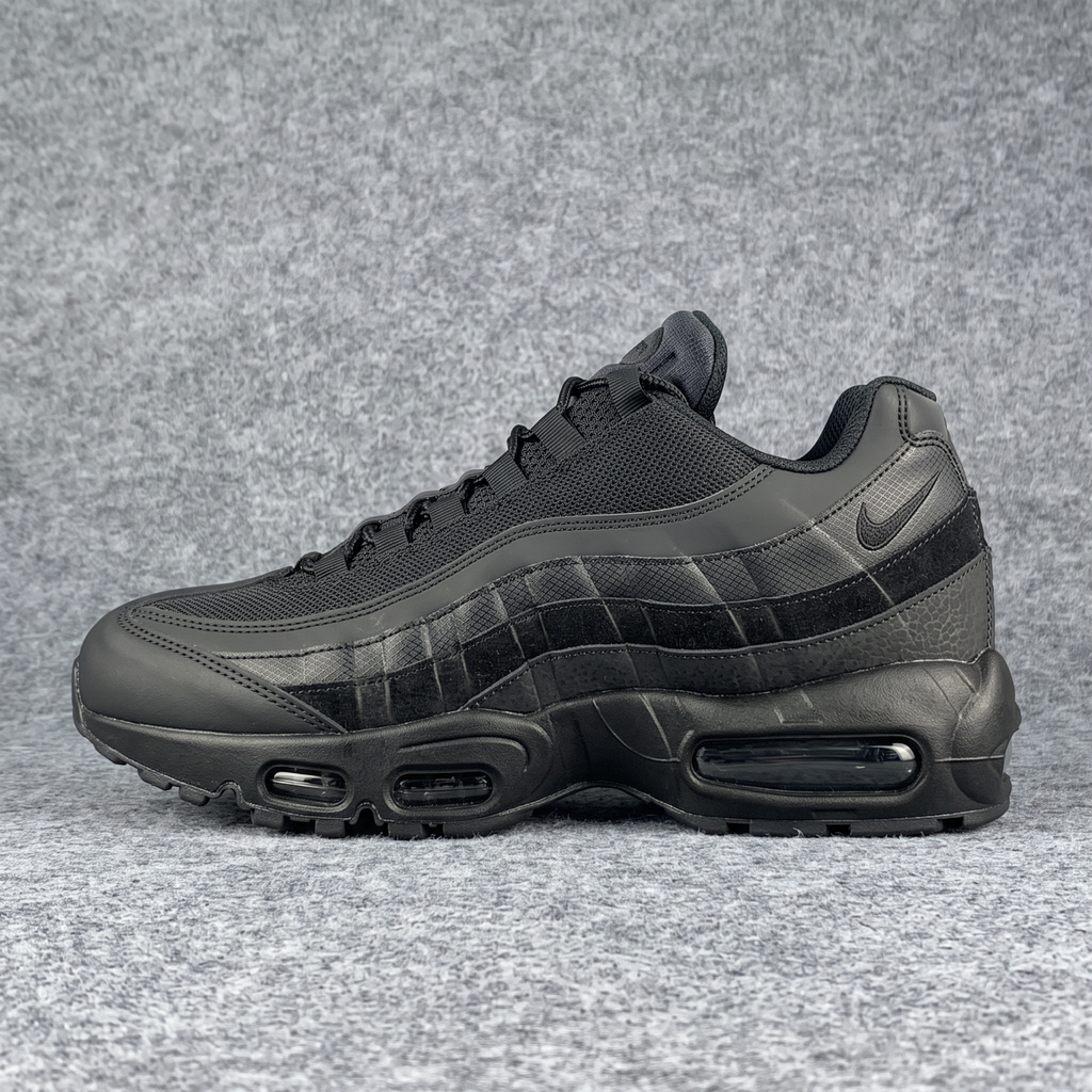 Air Max 95 Essential 'Triple Black'