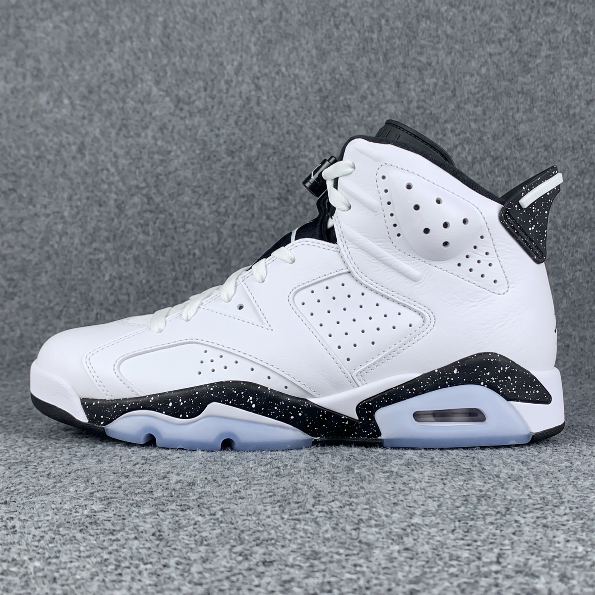 Air Jordan 6 Retro 'Reverse Oreo'