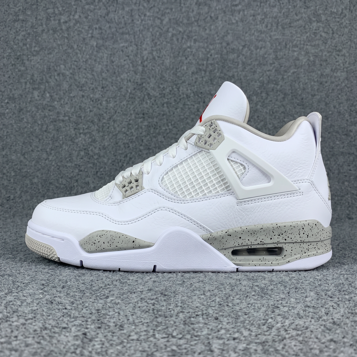 Air Jordan 4 Retro 'White Oreo'